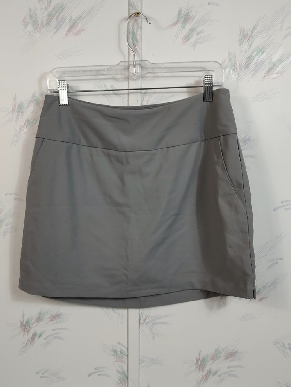 Women's Adidas Athletic Skort Grey Size Medium Athletic Golf Tennis
